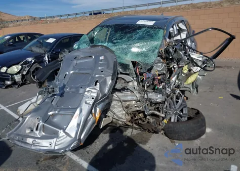 2020 Honda Cr-V Hybrid Touring z USA, uszkodzony, nr VIN 7FART6H96LE016444